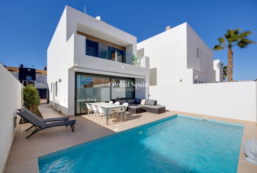 Wiederverkauf - VILLA -
SAN JAVIER - Santiago de la Ribera