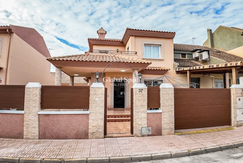 Wiederverkauf - Villa -
SAN JAVIER - Santiago de la Ribera