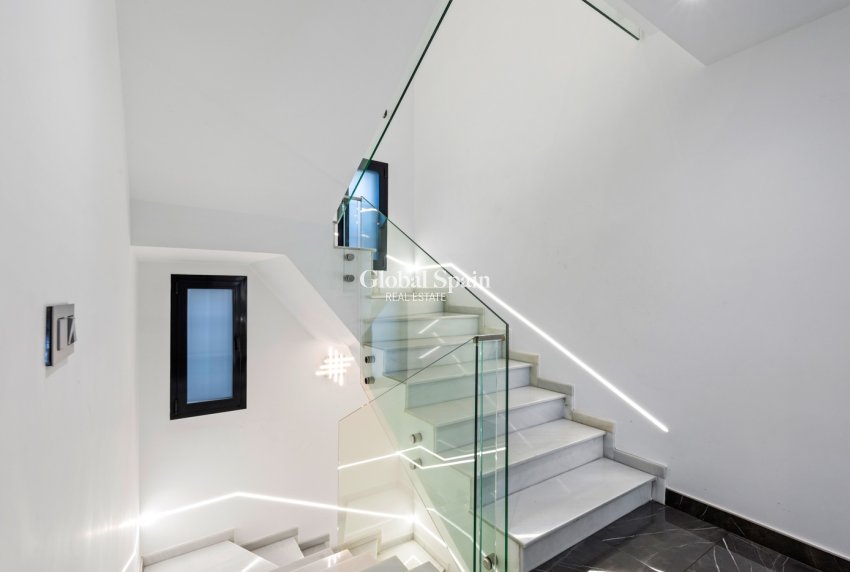 Wiederverkauf - Villa -
SAN JUAN DE ALICANTE - Frank Espinós