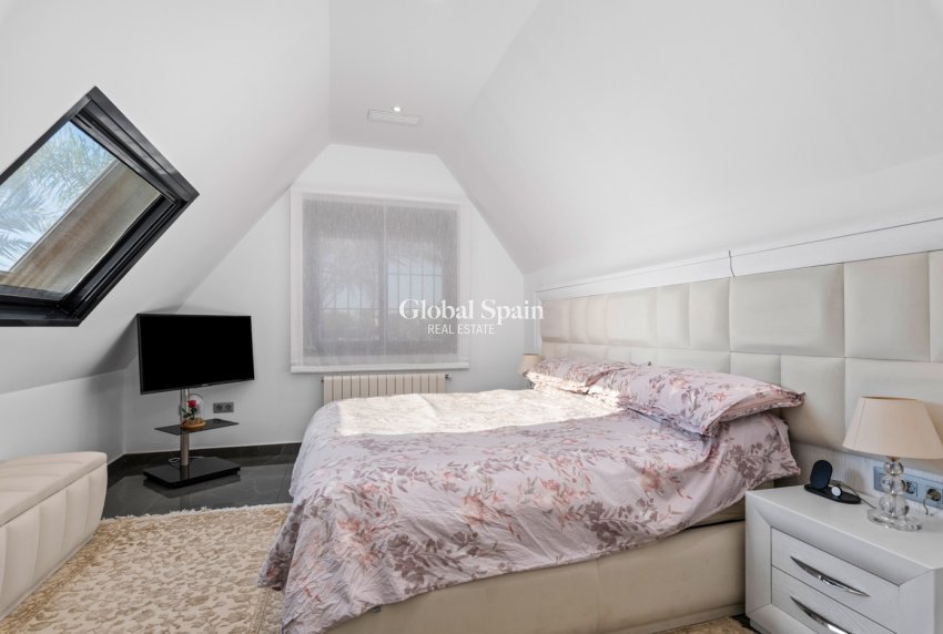 Wiederverkauf - Villa -
SAN JUAN DE ALICANTE - Frank Espinós