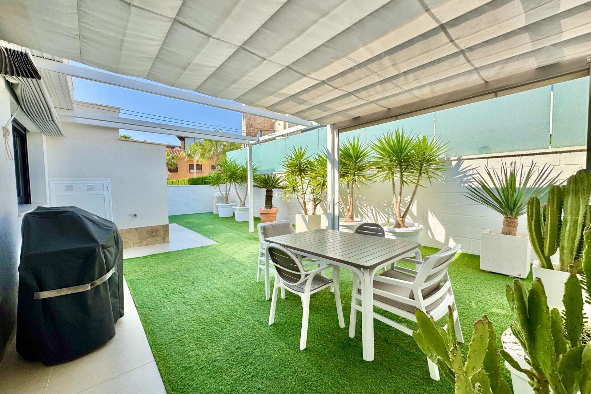 Wiederverkauf - VILLA -
SAN MIGUEL DE SALINAS - Bellavista