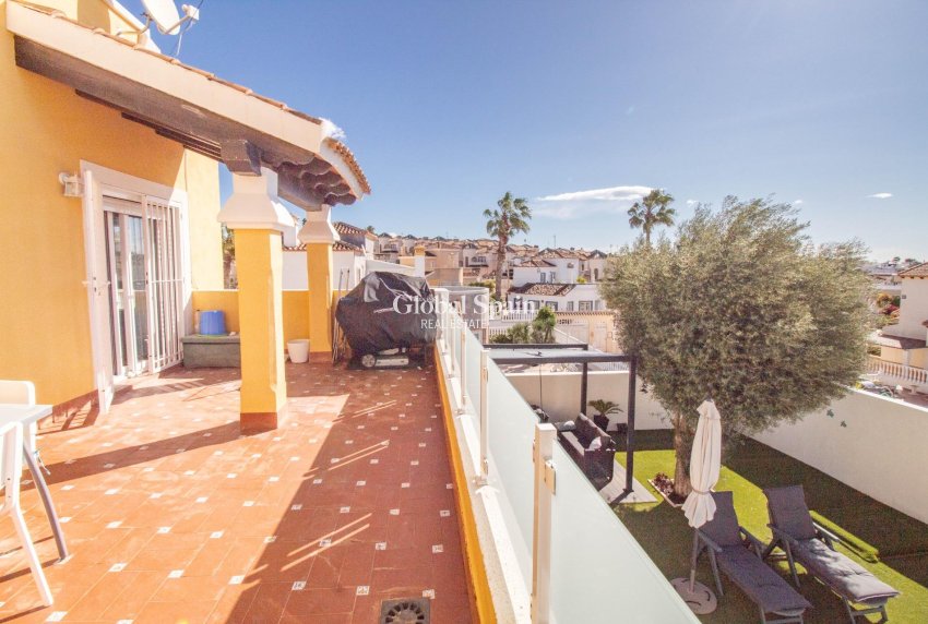 Wiederverkauf - Villa -
SAN MIGUEL DE SALINAS - Blue Lagoon - El Galan