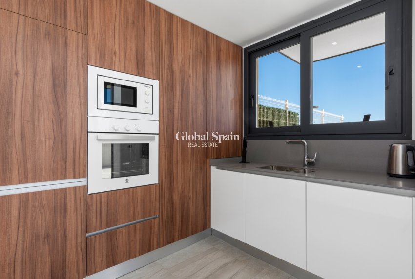 Wiederverkauf - VILLA -
SAN MIGUEL DE SALINAS - Costa Blanca South