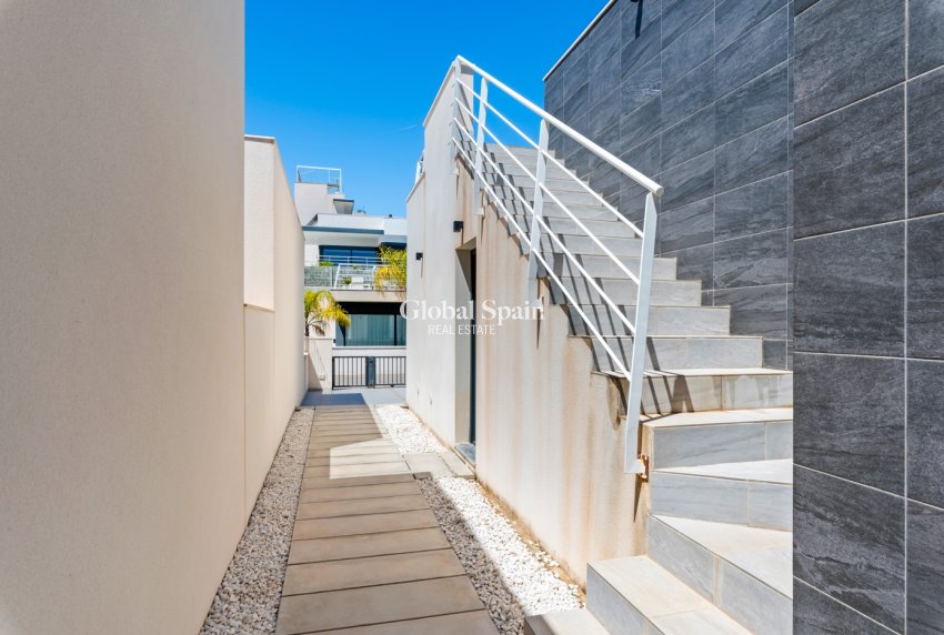 Wiederverkauf - Villa -
SAN MIGUEL DE SALINAS - Costa Blanca South