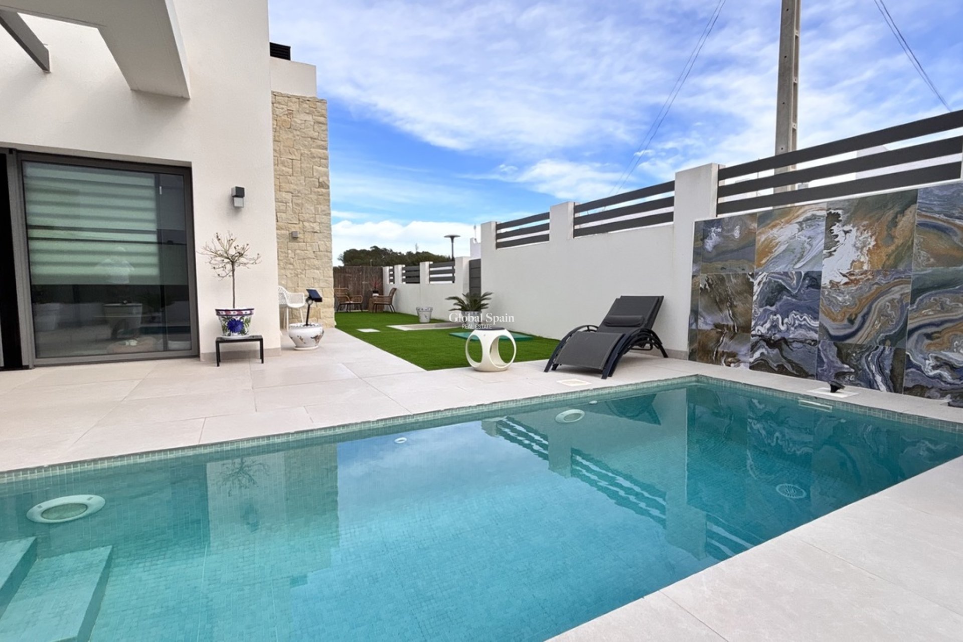 Wiederverkauf - VILLA -
SAN MIGUEL DE SALINAS - Costa Blanca