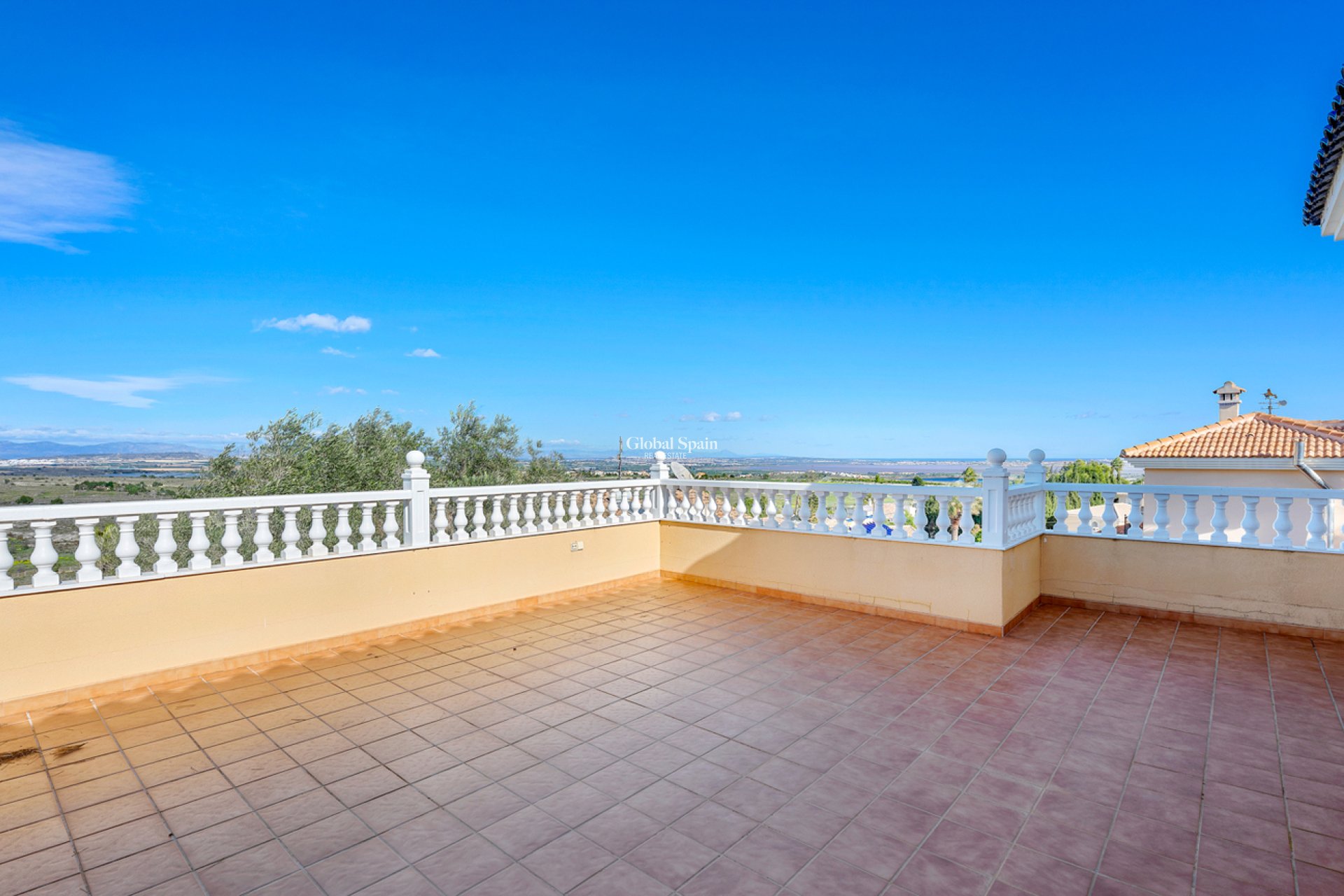 Wiederverkauf - VILLA -
SAN MIGUEL DE SALINAS - Costa Blanca