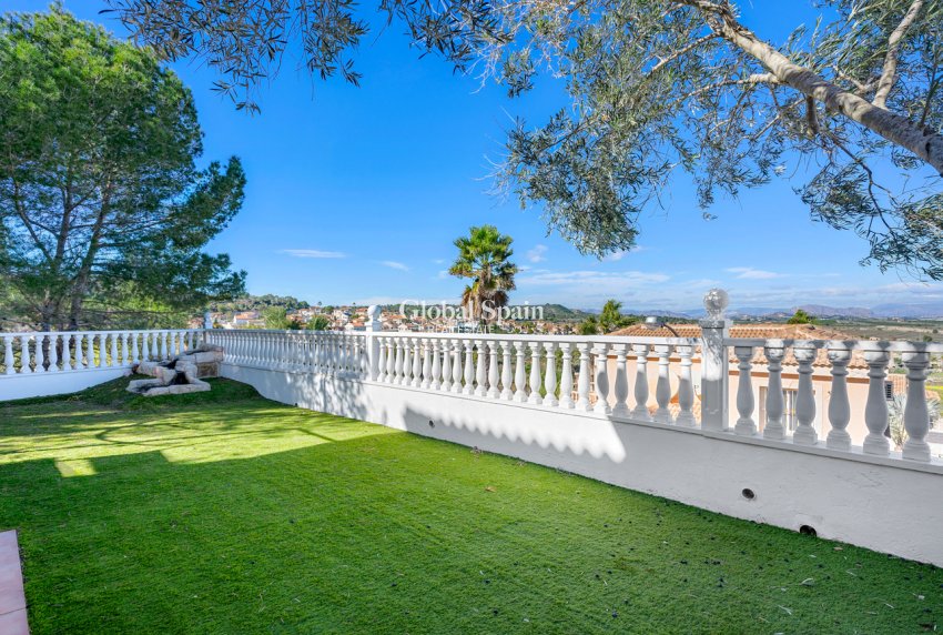 Wiederverkauf - VILLA -
SAN MIGUEL DE SALINAS - Costa Blanca