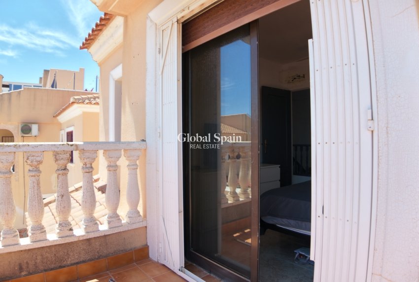 Wiederverkauf - VILLA -
SAN MIGUEL DE SALINAS - Costa Blanca
