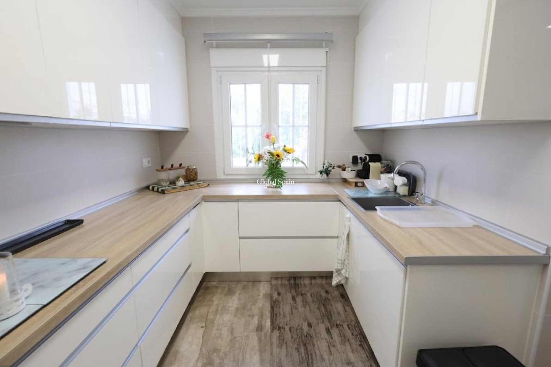 Wiederverkauf - VILLA -
SAN MIGUEL DE SALINAS - Inland