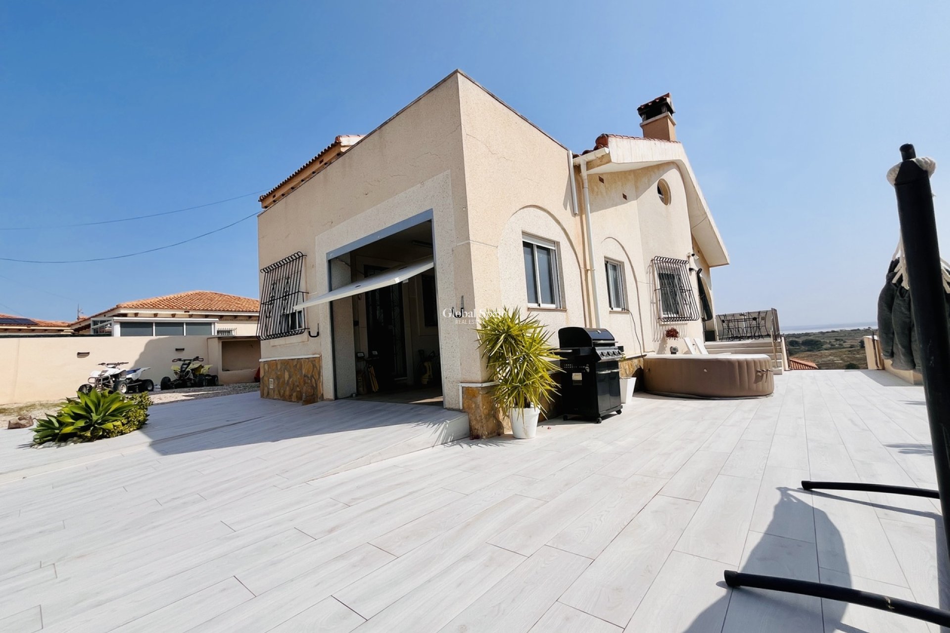Wiederverkauf - VILLA -
SAN MIGUEL DE SALINAS - Inland