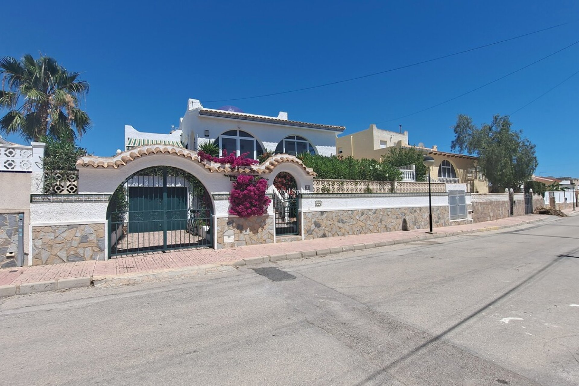 Wiederverkauf - VILLA -
SAN MIGUEL DE SALINAS - Inland