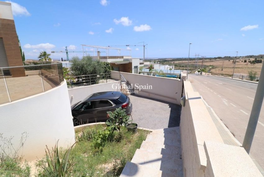 Wiederverkauf - VILLA -
SAN MIGUEL DE SALINAS - Inland