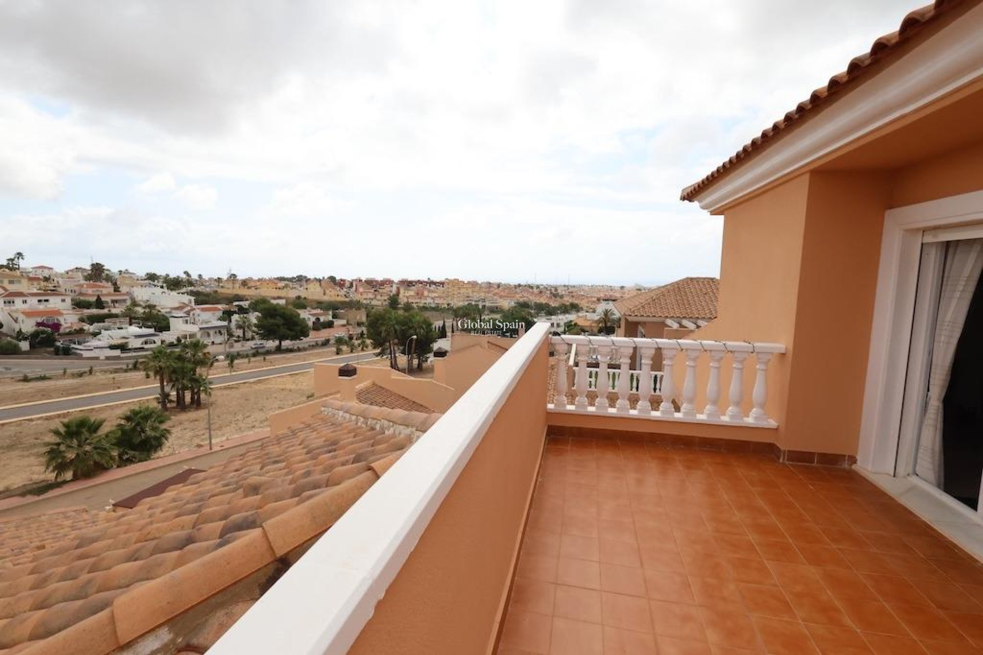 Wiederverkauf - VILLA -
SAN MIGUEL DE SALINAS - Inland