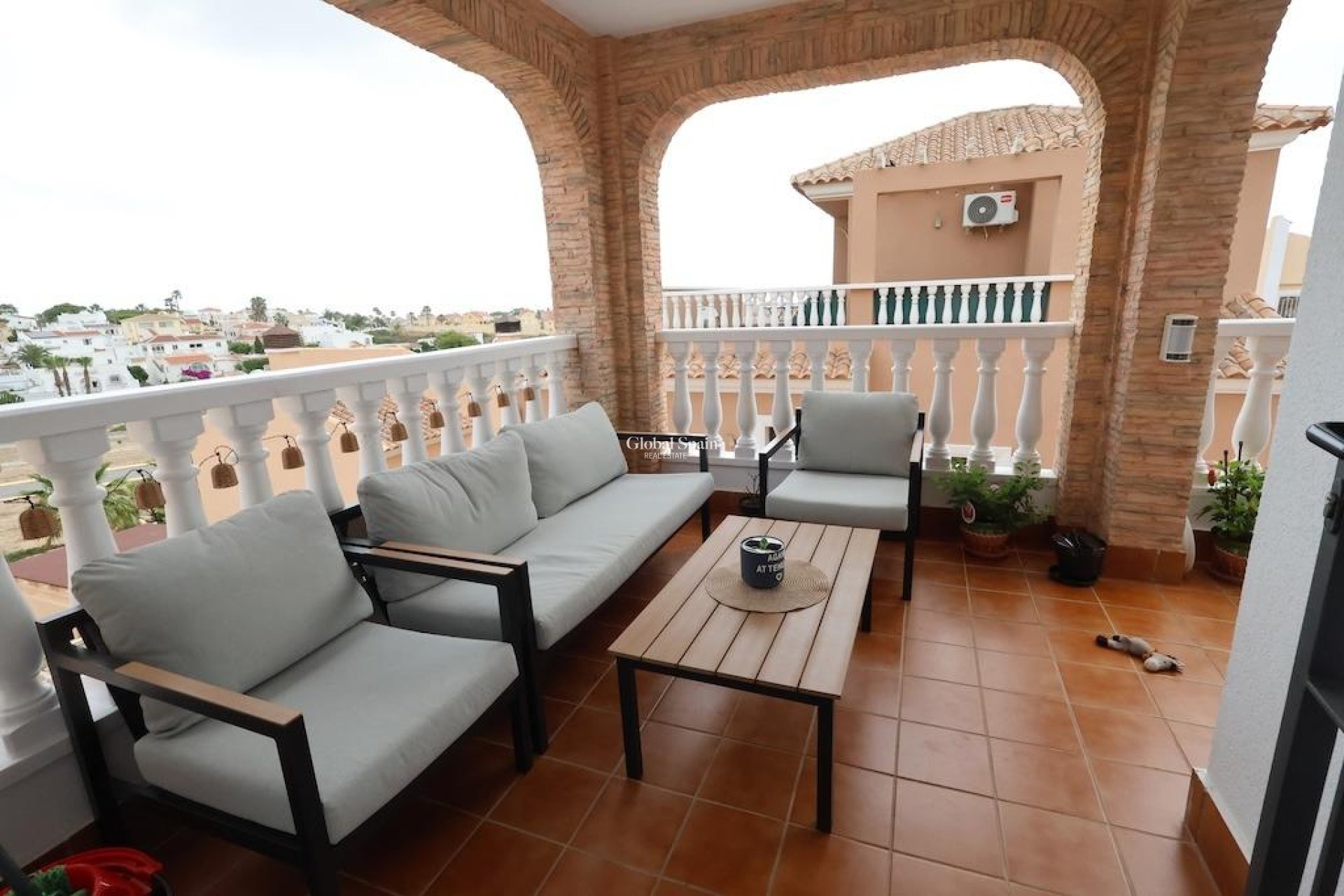 Wiederverkauf - VILLA -
SAN MIGUEL DE SALINAS - Inland