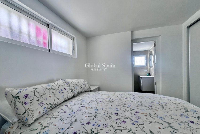 Wiederverkauf - VILLA -
SAN MIGUEL DE SALINAS - Las filipinas