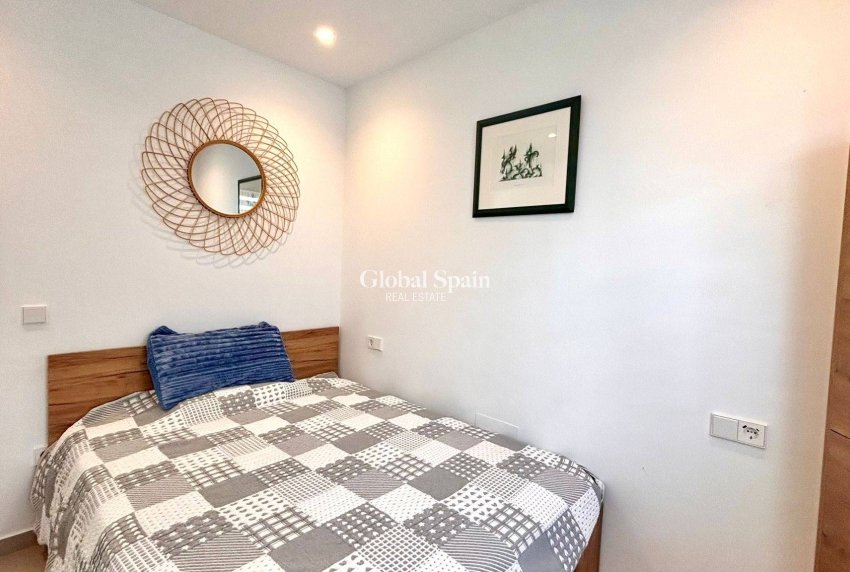 Wiederverkauf - VILLA -
SAN MIGUEL DE SALINAS - Urbanizacion Blue Lagoon