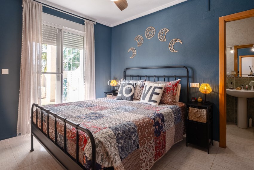 Wiederverkauf - VILLA -
SANTA POLA - Costa Blanca