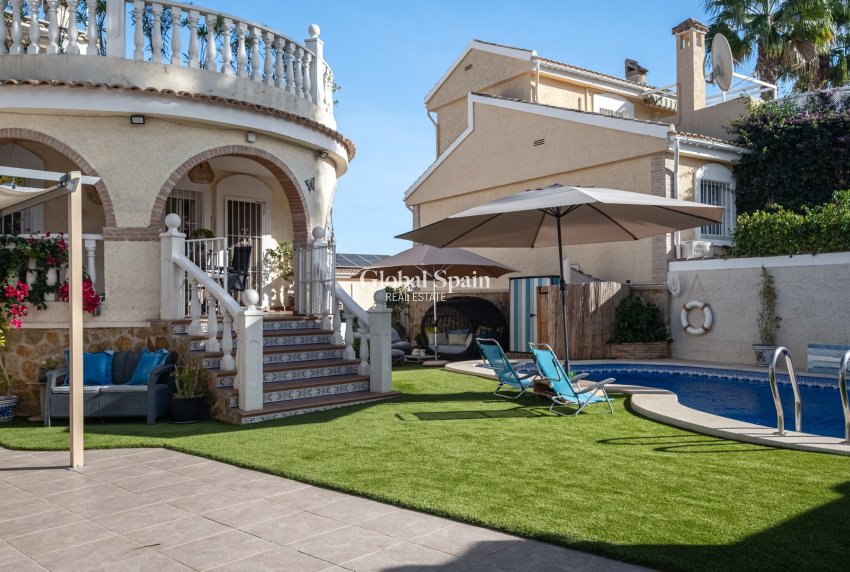 Wiederverkauf - VILLA -
SANTA POLA - Costa Blanca
