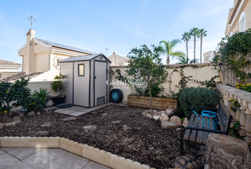 Wiederverkauf - VILLA -
SANTA POLA - Costa Blanca