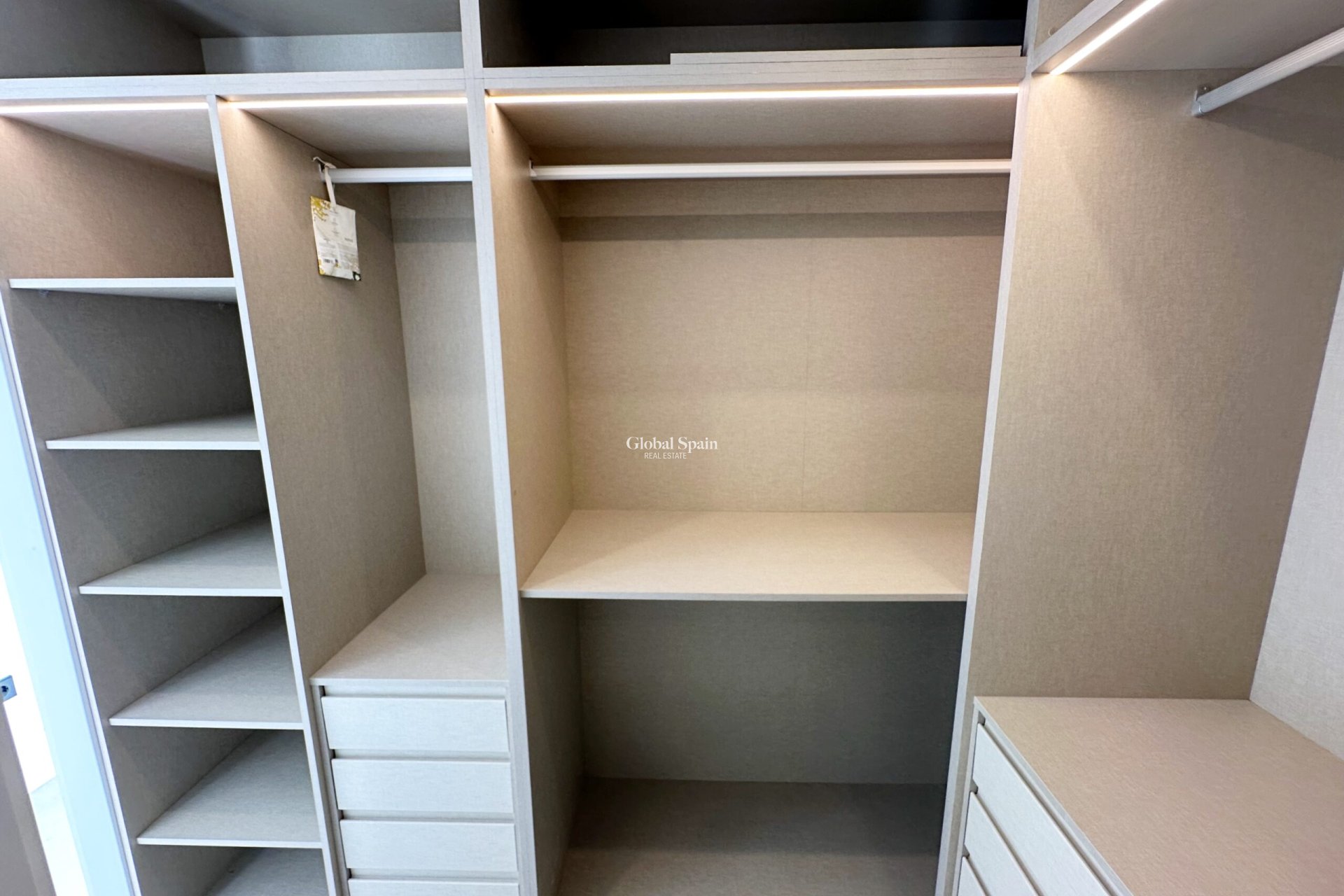 Wiederverkauf - VILLA -
SANTA ROSALÍA - Inland