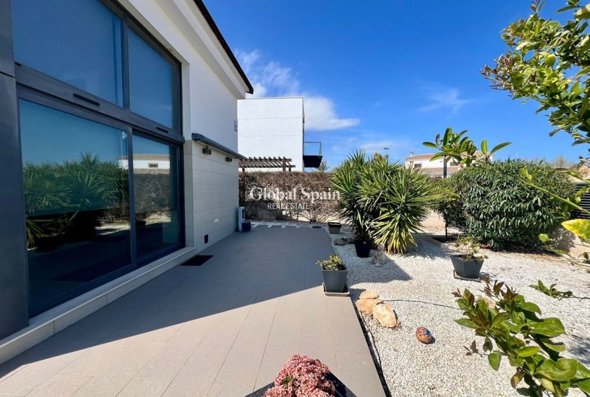 Wiederverkauf - VILLA -
SANTIAGO DE LA RIBERA - Costa Calida