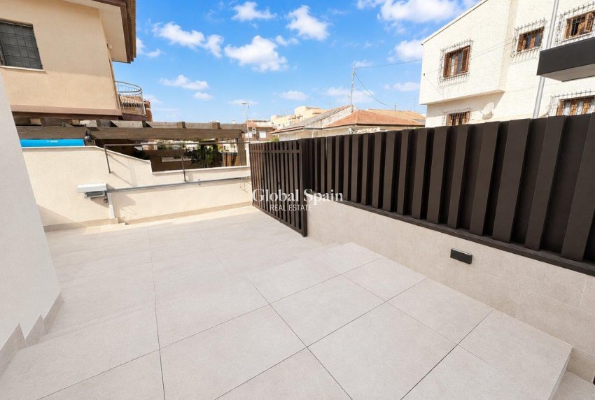 Wiederverkauf - VILLA -
SANTIAGO DE LA RIBERA - Costa Calida