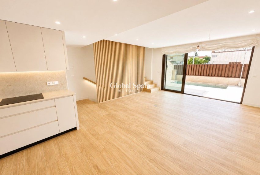 Wiederverkauf - VILLA -
SANTIAGO DE LA RIBERA - Costa Calida