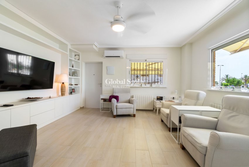 Wiederverkauf - VILLA -
TORRE DE LA HORADADA - Costa Blanca