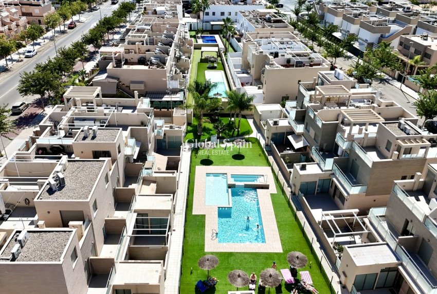 Wiederverkauf - VILLA -
TORRE DE LA HORADADA - Costa Blanca