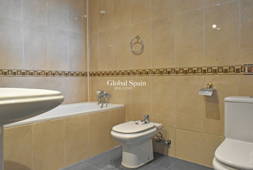 Wiederverkauf - VILLA -
TORREMENDO - Costa Blanca