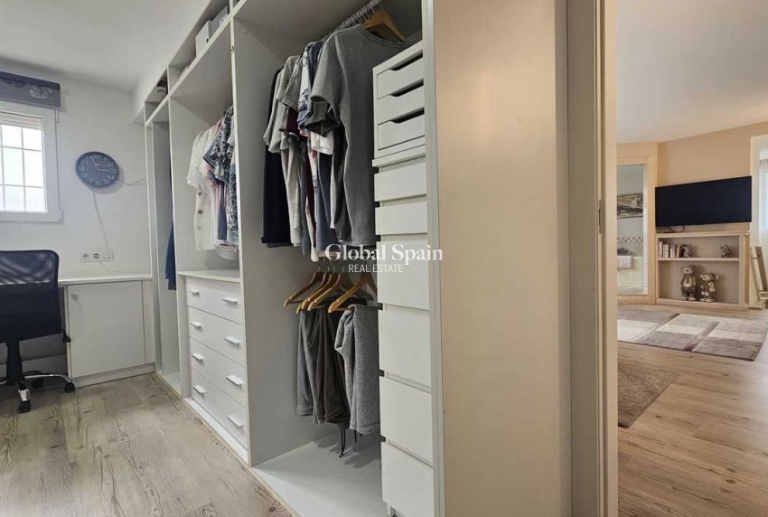 Wiederverkauf - VILLA -
TORREMENDO - Costa Blanca