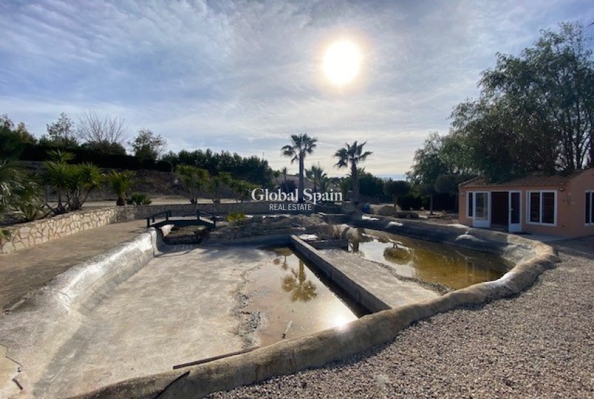 Wiederverkauf - Villa -
TORREMENDO - Torremendo