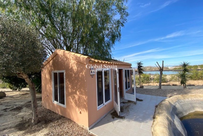 Wiederverkauf - Villa -
TORREMENDO - Torremendo