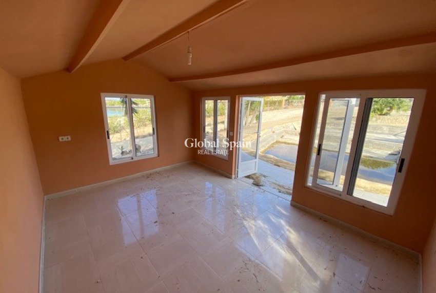 Wiederverkauf - Villa -
TORREMENDO - Torremendo