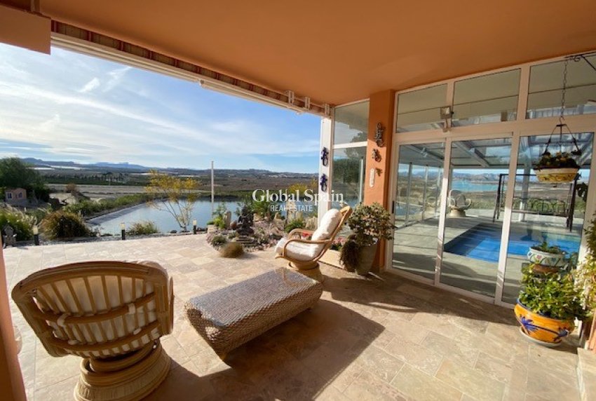 Wiederverkauf - Villa -
TORREMENDO - Torremendo