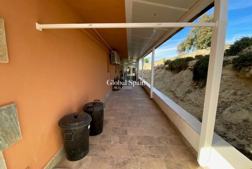 Wiederverkauf - Villa -
TORREMENDO - Torremendo