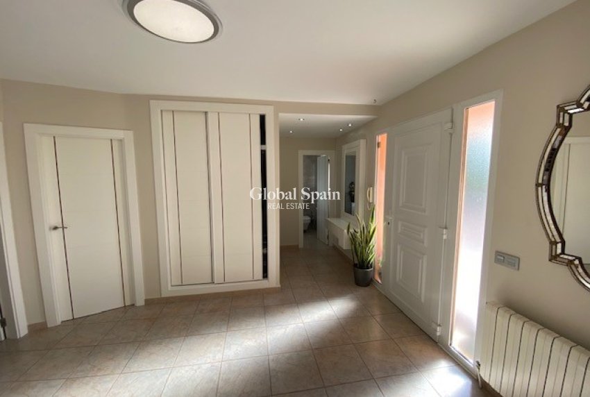 Wiederverkauf - Villa -
TORREMENDO - Torremendo