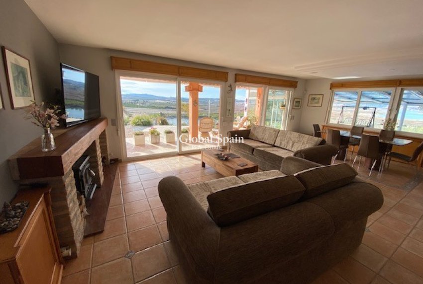 Wiederverkauf - Villa -
TORREMENDO - Torremendo