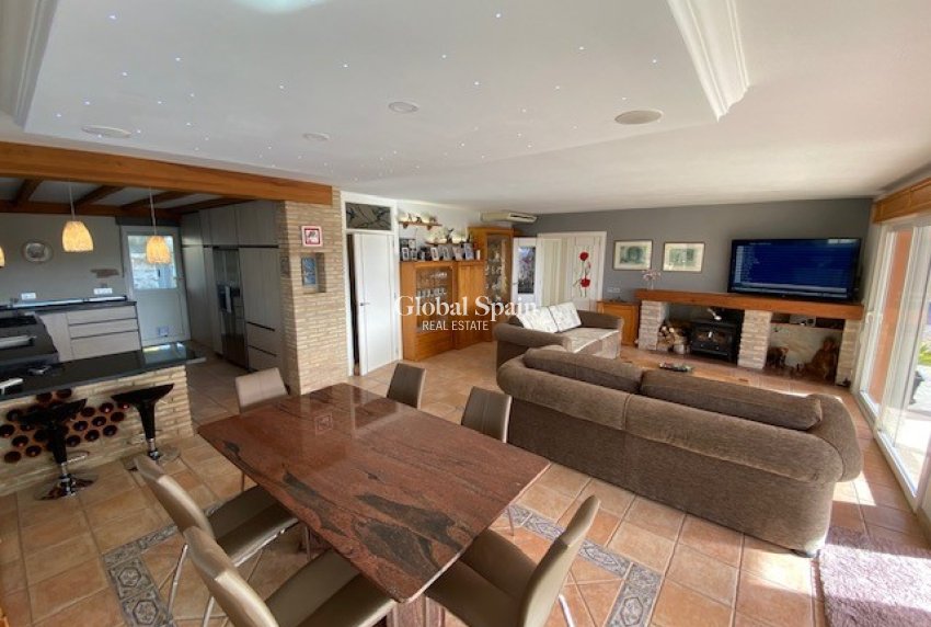 Wiederverkauf - Villa -
TORREMENDO - Torremendo