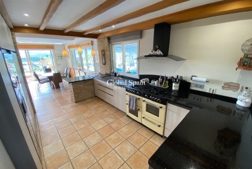 Wiederverkauf - Villa -
TORREMENDO - Torremendo