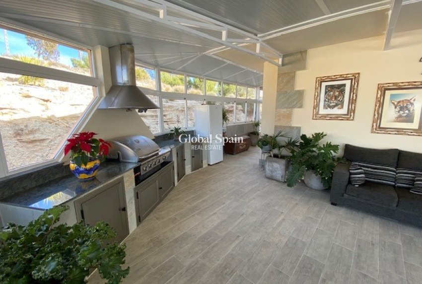 Wiederverkauf - Villa -
TORREMENDO - Torremendo