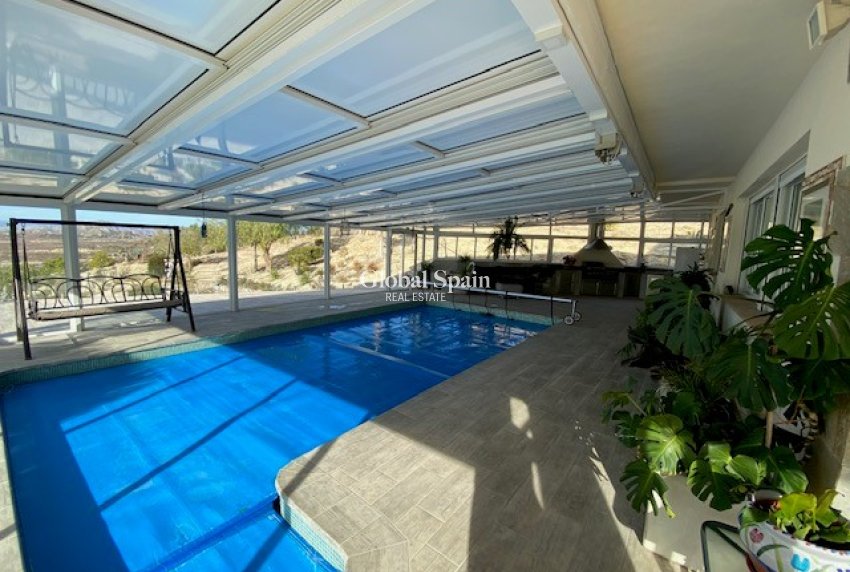 Wiederverkauf - Villa -
TORREMENDO - Torremendo