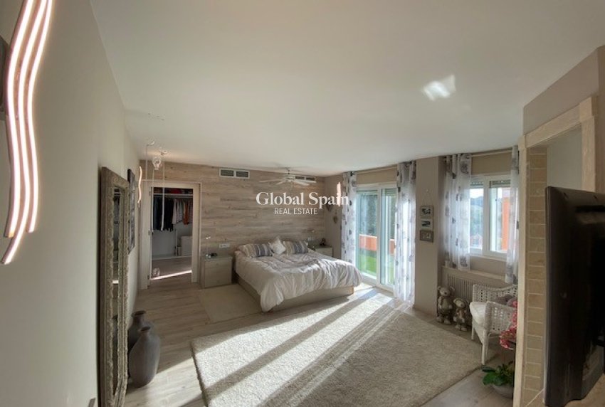 Wiederverkauf - Villa -
TORREMENDO - Torremendo