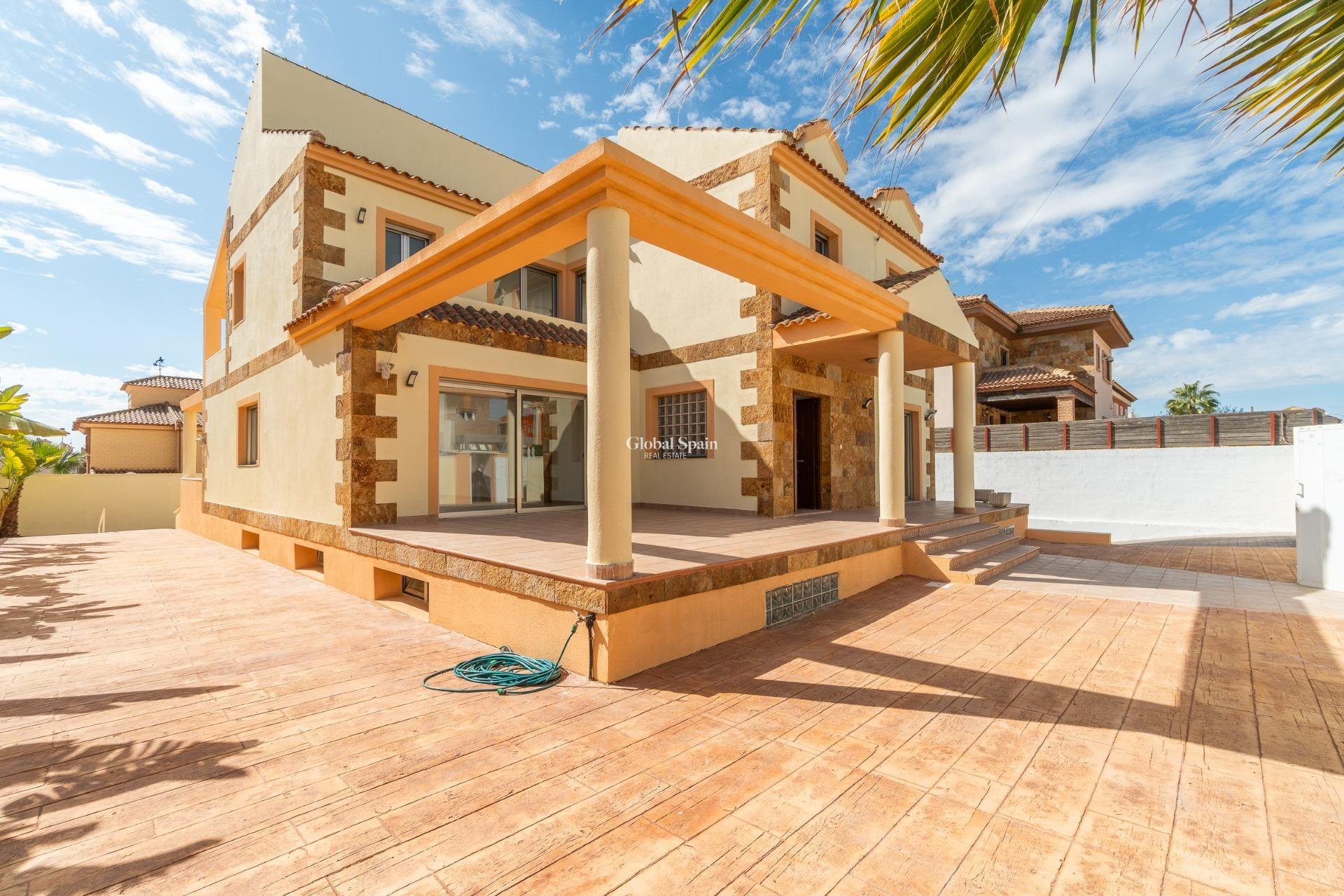 Wiederverkauf - Villa -
TORREVIEJA - Aguas nuevas 2