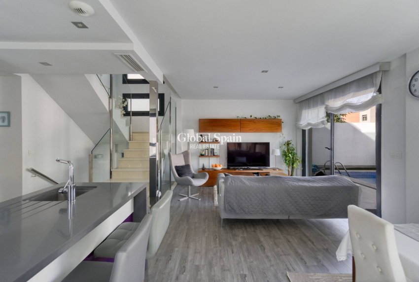 Wiederverkauf - VILLA -
TORREVIEJA - Aguas nuevas 2