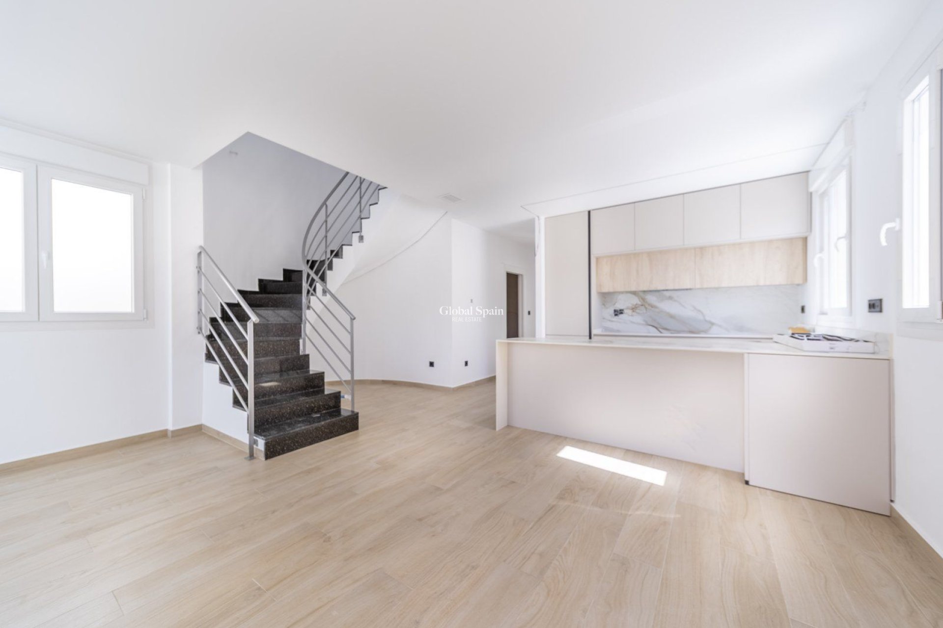 Wiederverkauf - Villa -
TORREVIEJA - Aguas Nuevas