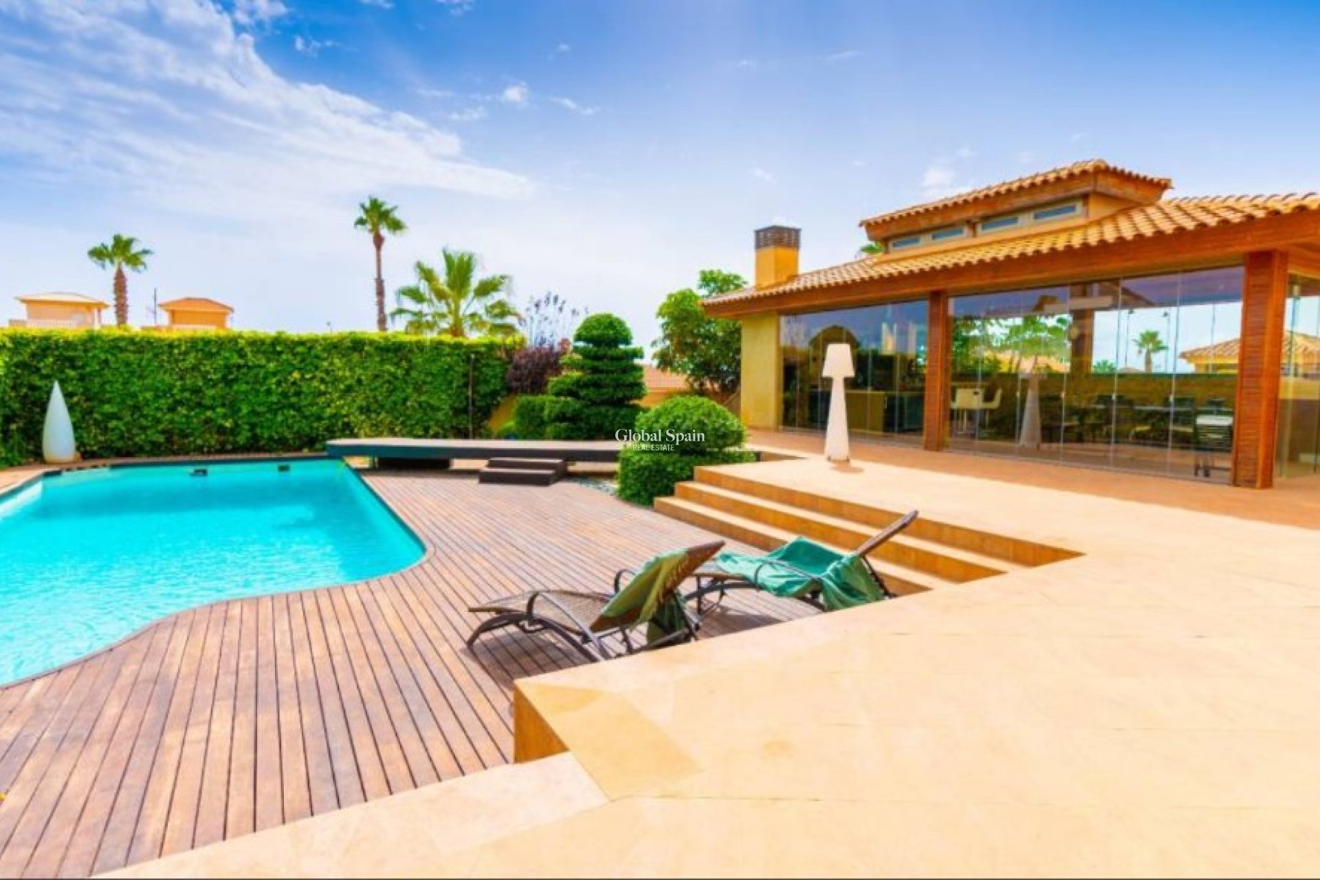 Wiederverkauf - Villa -
TORREVIEJA - Aguas Nuevas