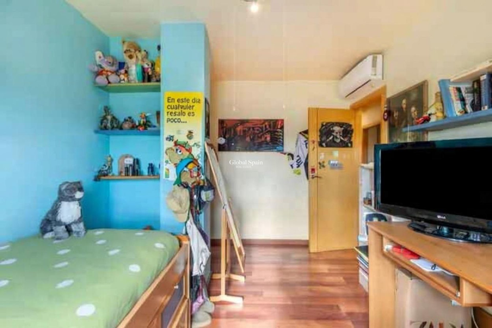 Wiederverkauf - VILLA -
TORREVIEJA - Aguas Nuevas