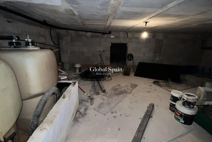 Wiederverkauf - VILLA -
TORREVIEJA - Aguas Nuevas