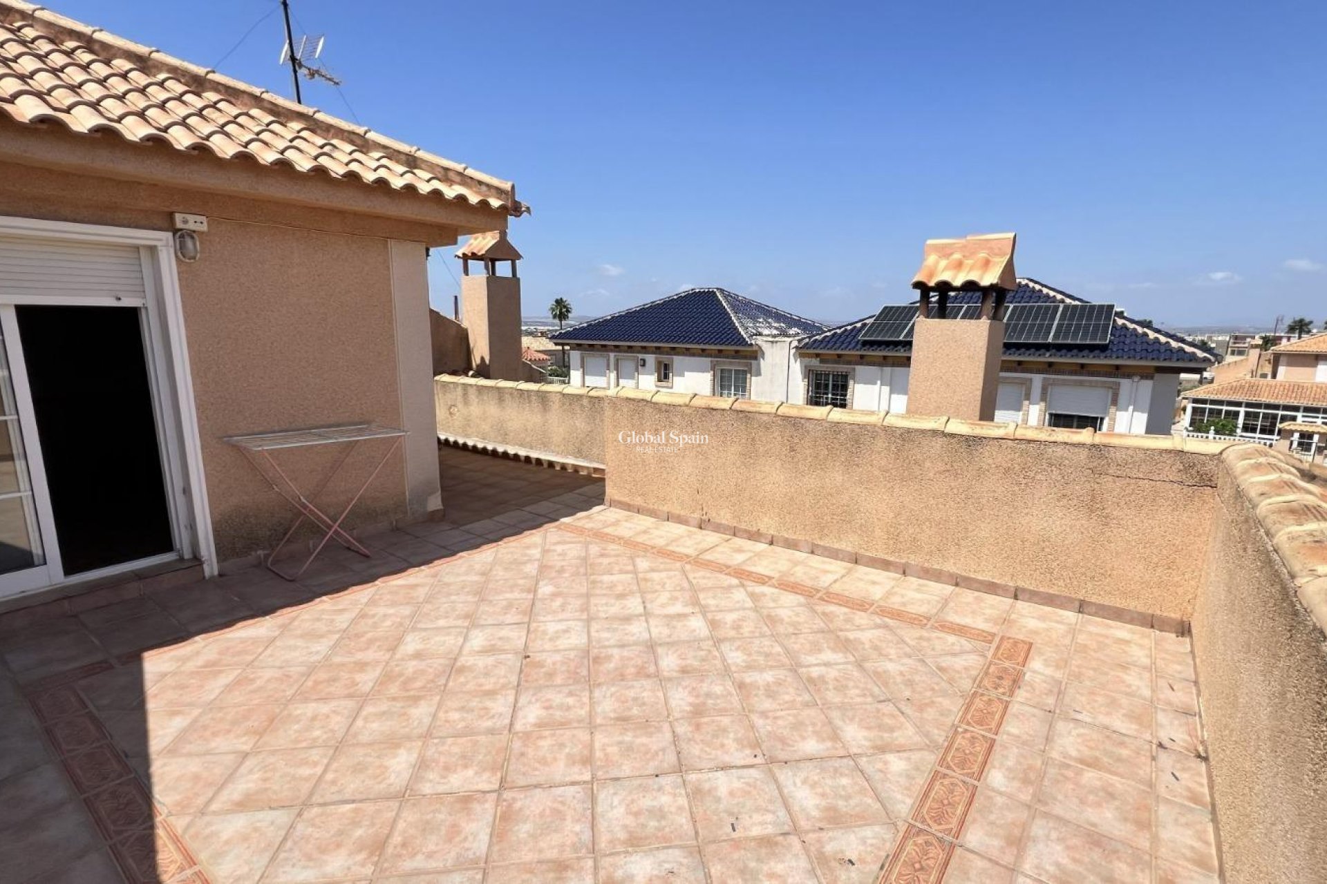 Wiederverkauf - VILLA -
TORREVIEJA - Aguas Nuevas